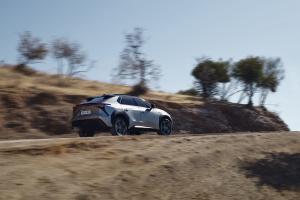 Toyota bZ4X AWD 2021 года  (WW)